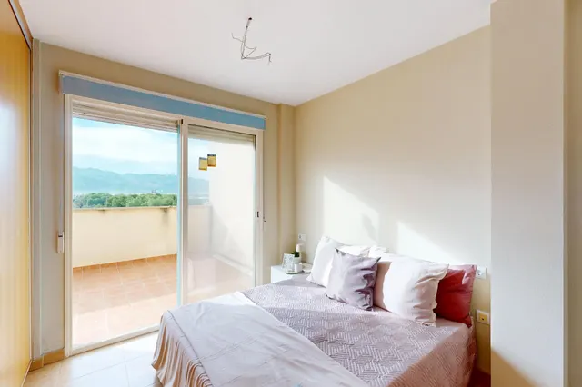 Un ático para estrenar. Una terraza para disfrutar. Una vida por comenzar. — 41