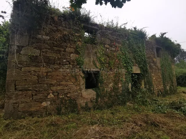 Casa para restaurar con 3000 metros de terreno