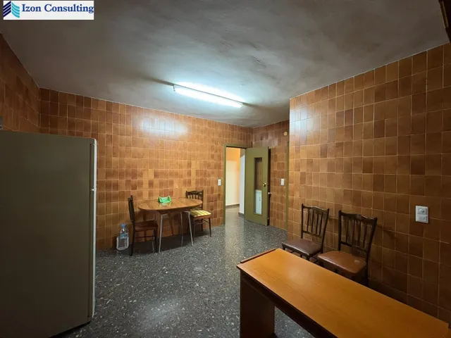 Piso 4 habitaciones 139m² en venta - Estacion — 11
