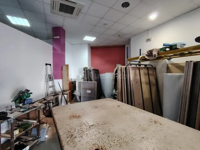 Oportunidad Estratégica: Local Diáfano de 95m2 con Máxima Vi - foto 5