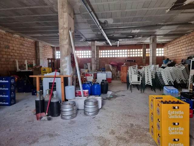 Alquiler local comercial (Roquetas de Mar) — 2