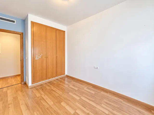 Vivienda de 3 dormitorios con piscina — 16