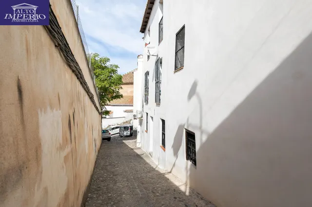 Casa unifamiliar reformada. — 23