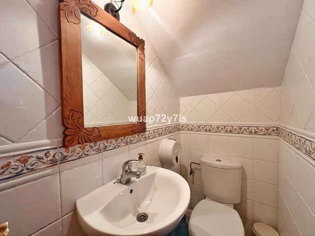 Hotel 12 habitaciones 303m² en venta - Costa Del Sol — 12