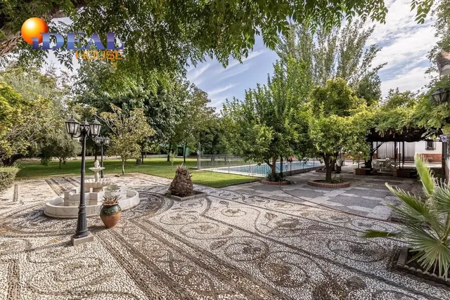 Espectacular Chalet en Ogijares - Ideal para Familias — 9