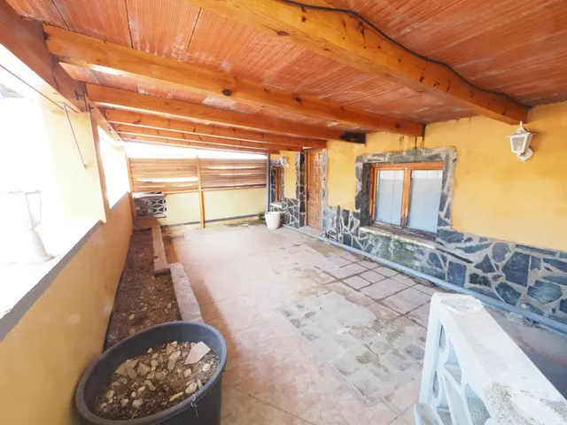 SE VENDE CASA ADOSADA EN NAVARCLES — 4