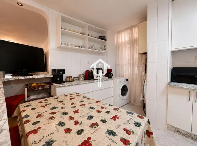 Espectacular piso de 3 habitaciones con patio y aire acondicionado en zona campoamor de Alicante — 16