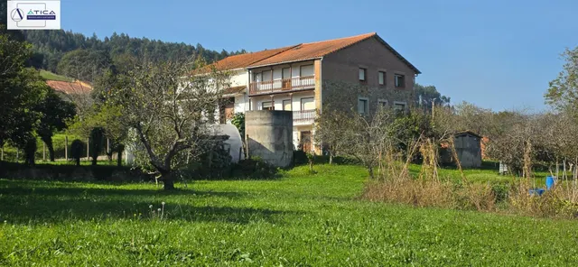 Amplia Casa de Pueblo en Bárcena de Cicero con Terreno y Vis - foto 2