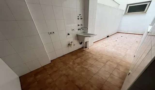 ALTO STANDING - Se vende precioso y GRAN PISO 2º ESQUINA 213 metros — 10