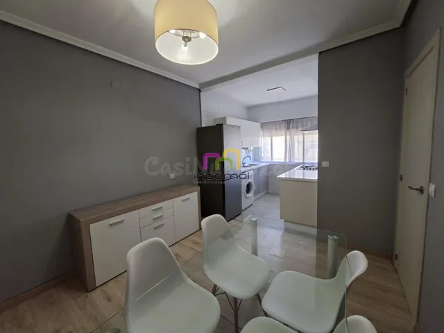 ACOGEDOR APARTAMENTO EN URBANIZACIÓN GUADIANA; BADAJOZ - OPO - foto 2