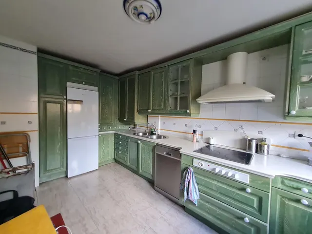 Chalet adosado en alquiler con terraza, piscina y dos plazas de garaje junto al Paseo de Zorrilla — 15