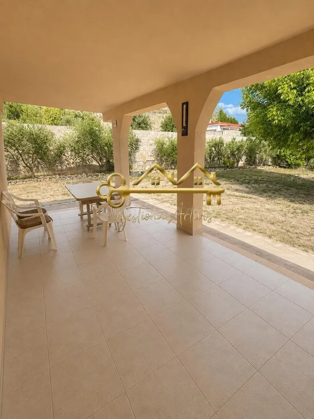 Chalet independiente con terreno y posibilidad de ampliación - foto 4