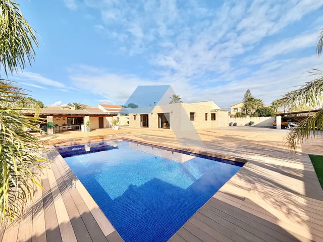 CHALET EN UNA PLANTA EN LA URBANIZACIÓN LOS GIRASOLES — 21
