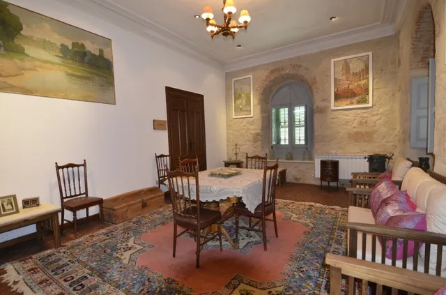 Urbis te ofrece una espectacular villa de lujo en venta en Valverdón, Salamanca. — 2