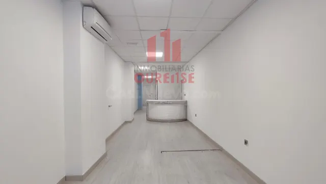 LOCAL ACONDICIONADO CERCA DE LOS ANTIGUOS JUZGADOS DE OURENS