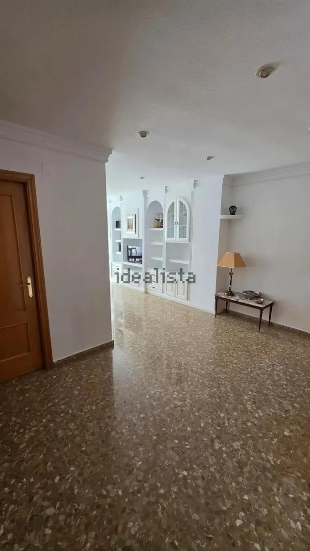 Piso 2 habitaciones 79m² en alquiler - Malilla — 16