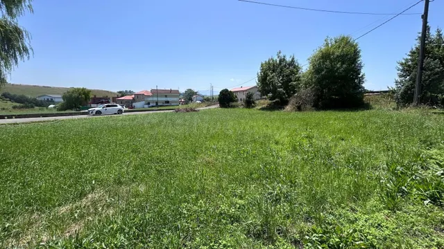 FINCA URBANA EN HINOJEDO - foto 2