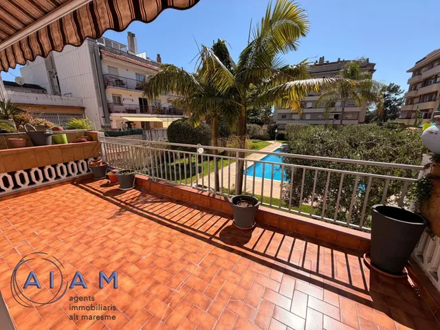 GRAN PISO EN VENTA EN PINEDA DE MAR