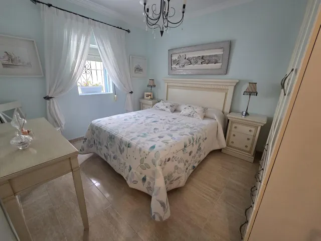 Encantadora casa con dos apartamentos independientes  en Picadueñas — 10