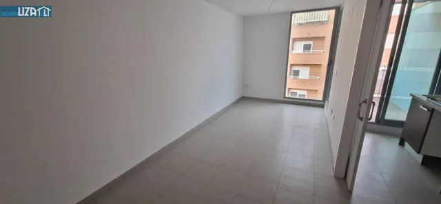 Exclusivo Piso a Estrenar en Ubicación Inmejorable — 3