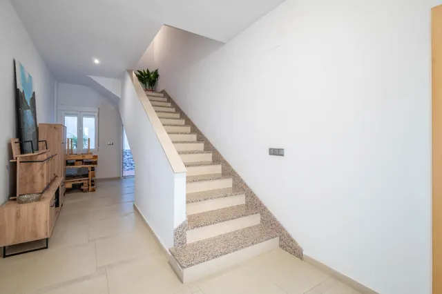 Amplísima casa en Güejar Sierra con espectaculares vistas — 28