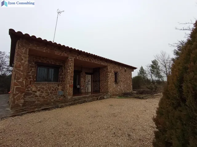 BONITA CASA DE PIEDRA EN ROBLEDO — 16