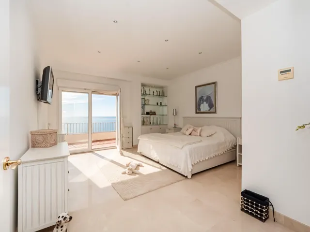 VENTA DE ÁTICO EN PASEO MARÍTIMO DE LOS BOLICHES, FUENGIROLA. 2 DORMITORIOS, TERRAZA Y VISTAS AL MAR — 31