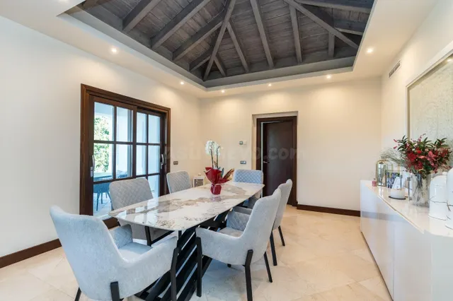 EXCEPCIONAL VILLA EN EL PARAÍSO — 4