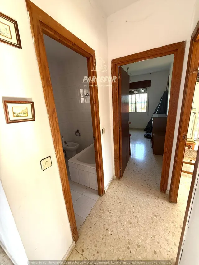 ZONA HIGUERON -Oportunidad única en el corazón del barrio! Casa + negocio en venta — 27