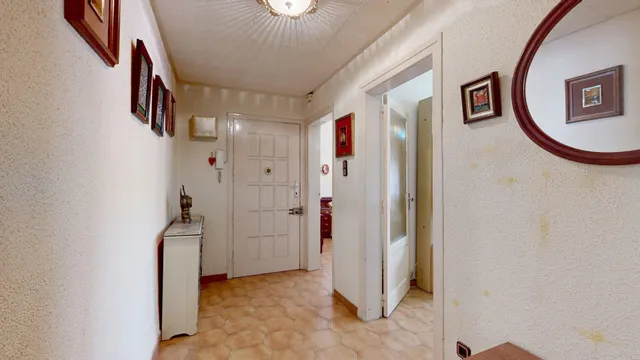 ¡Junto a Puerta del Carmen! Piso luminoso de 76 m2 con gran potencial para reformar — 8