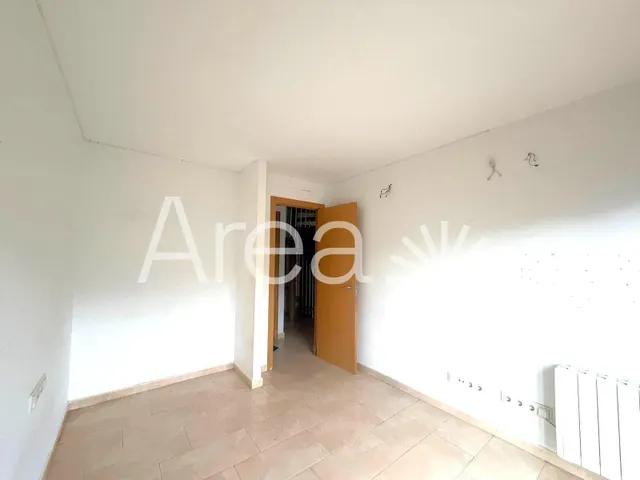 Precioso dúplex con terraza en Sant Iscle — 9