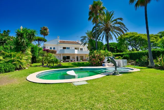 Chalet 4 habitaciones 350m² en venta - Marbella — 45