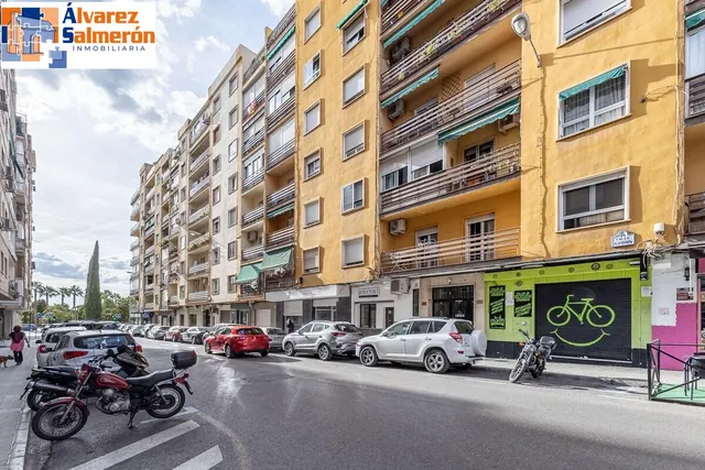 Piso amplio y luminoso en Ronda–Arabial — 27