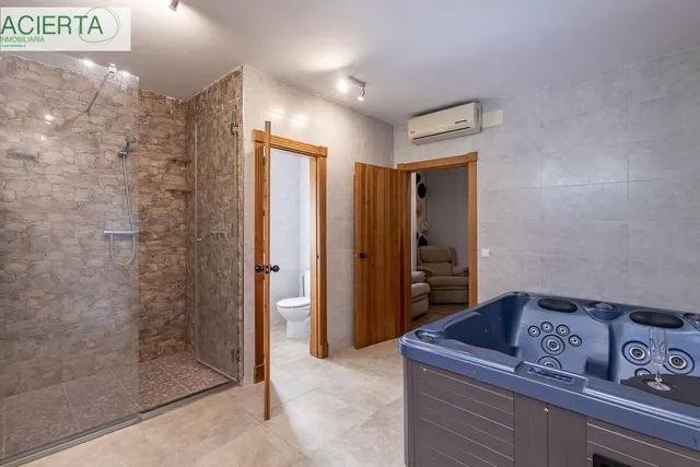 Casa Rural en funcionamiento en Caparacena — 28