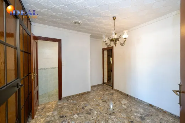 Edificio con gran potencial de desarrollo residencial en Zaidín – Granada — 10