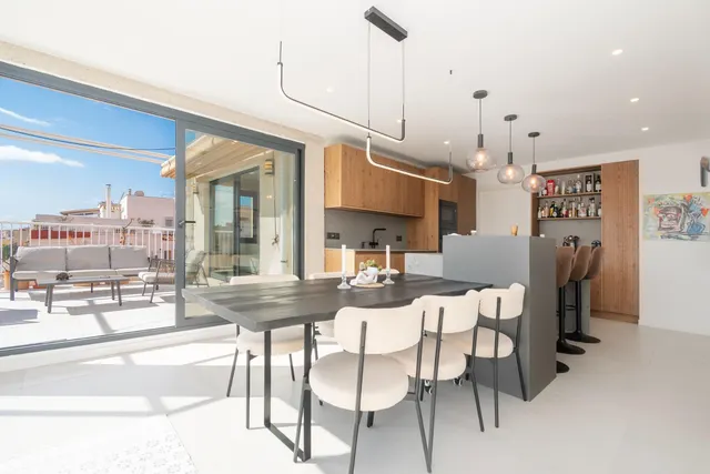 Ático de diseño en S'Escorxador, Palma.Vistas a la ciudad y Tramuntana. — 15