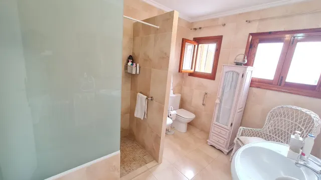 Casa 4 habitaciones 350m² en venta - Avenida de chapí — 14