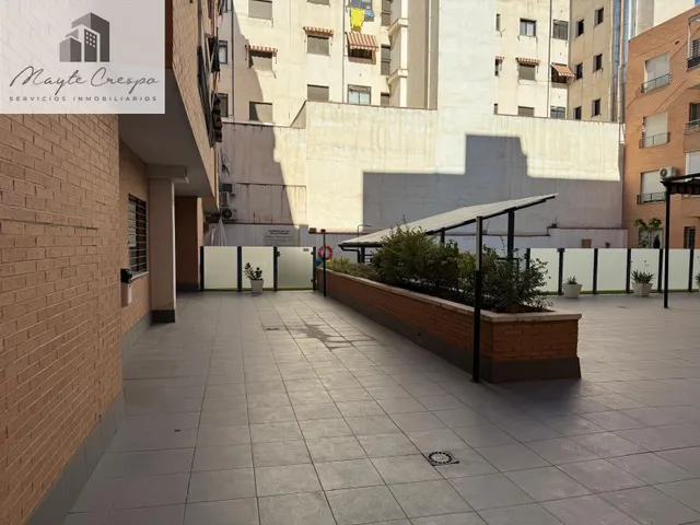NUDA PROPIEDAD EN ZONA CÁMARA DE COMERCIO – GRANADA — 28