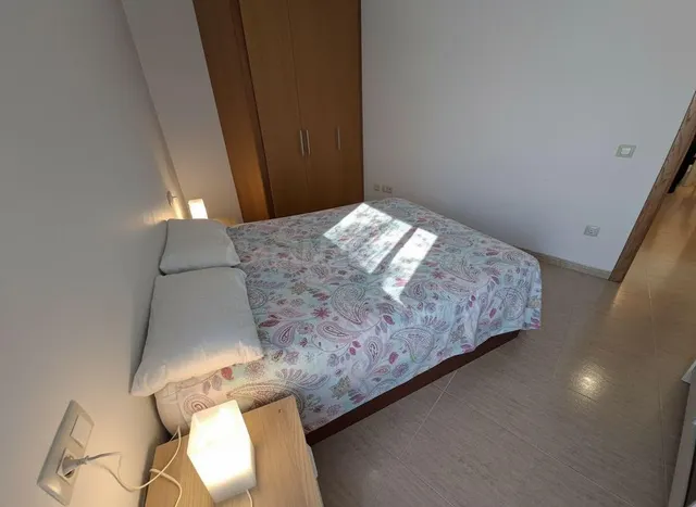 Apartamento todo exterior con parking y trastero. — 3