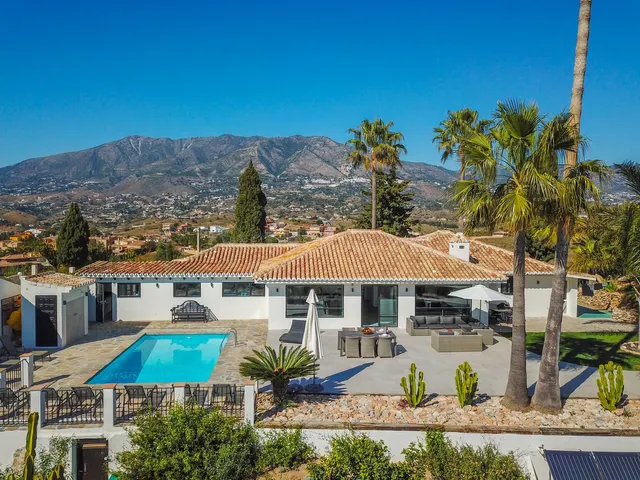Chalet 4 habitaciones 200m² en venta - Riviera del sol
