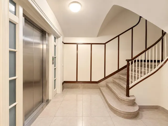 Amplio piso de 5 habitaciones con terraza en Sant Gervasi–Galvany, Barcelona — 31