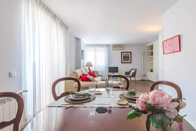 Amplitud, diseño y comodidad junto a La Vaguada – Calle Julio Palacios, Madrid — 14