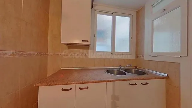 PISO OCUPADO 3 habitaciones, PLANTA 1 CON ASCENSOR, CARRER M - foto 5