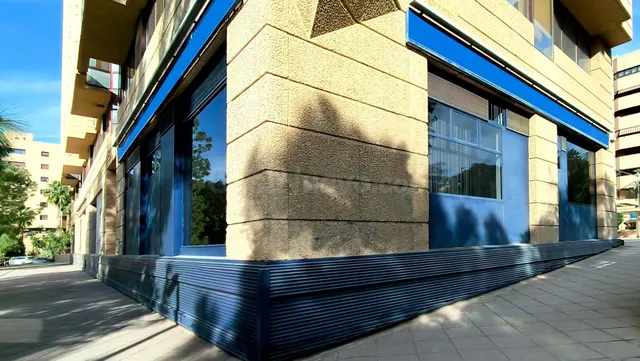 Local comercial 164m² en alquiler - Juan Carlos I - foto 3