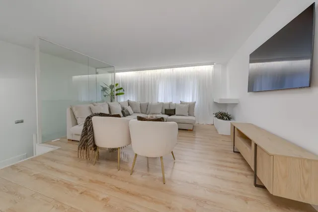 EXCLUSIVA VIVIENDA DE 250M2 EN DOS PLANTAS, CENTRICA Y A 200M DE LA PLAYA DEL CURA — 9
