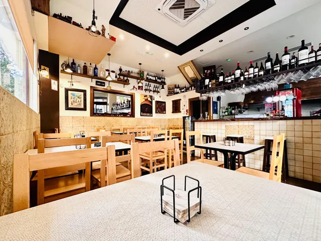 Bar-taberna en pleno funcionamiento – zaidín/vergeles, Granada — 9