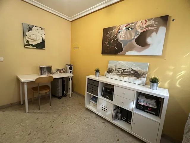 Dúplex de 4 dormitorios, cochera y patio en San José — 7