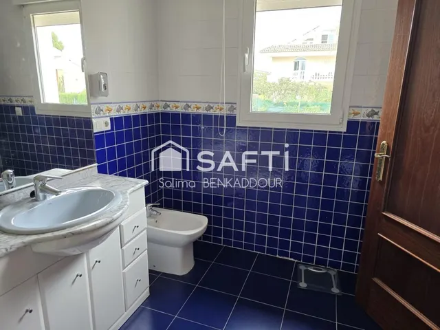 Estupendo chalet de 998 m2 de parcela y 620 m2 de vivienda. — 13