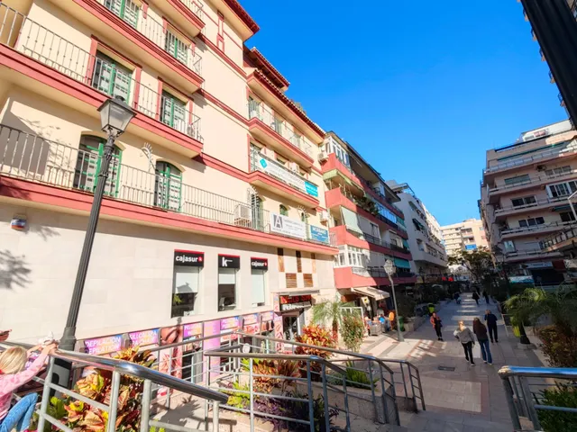 SE ALQUILA OFICINA-DESPACHO EN PLENO CENTRO DE FUENGIROLA — 22