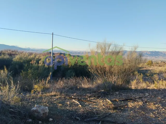 Casa de piedra con 61 hectáreas de terreno — 22